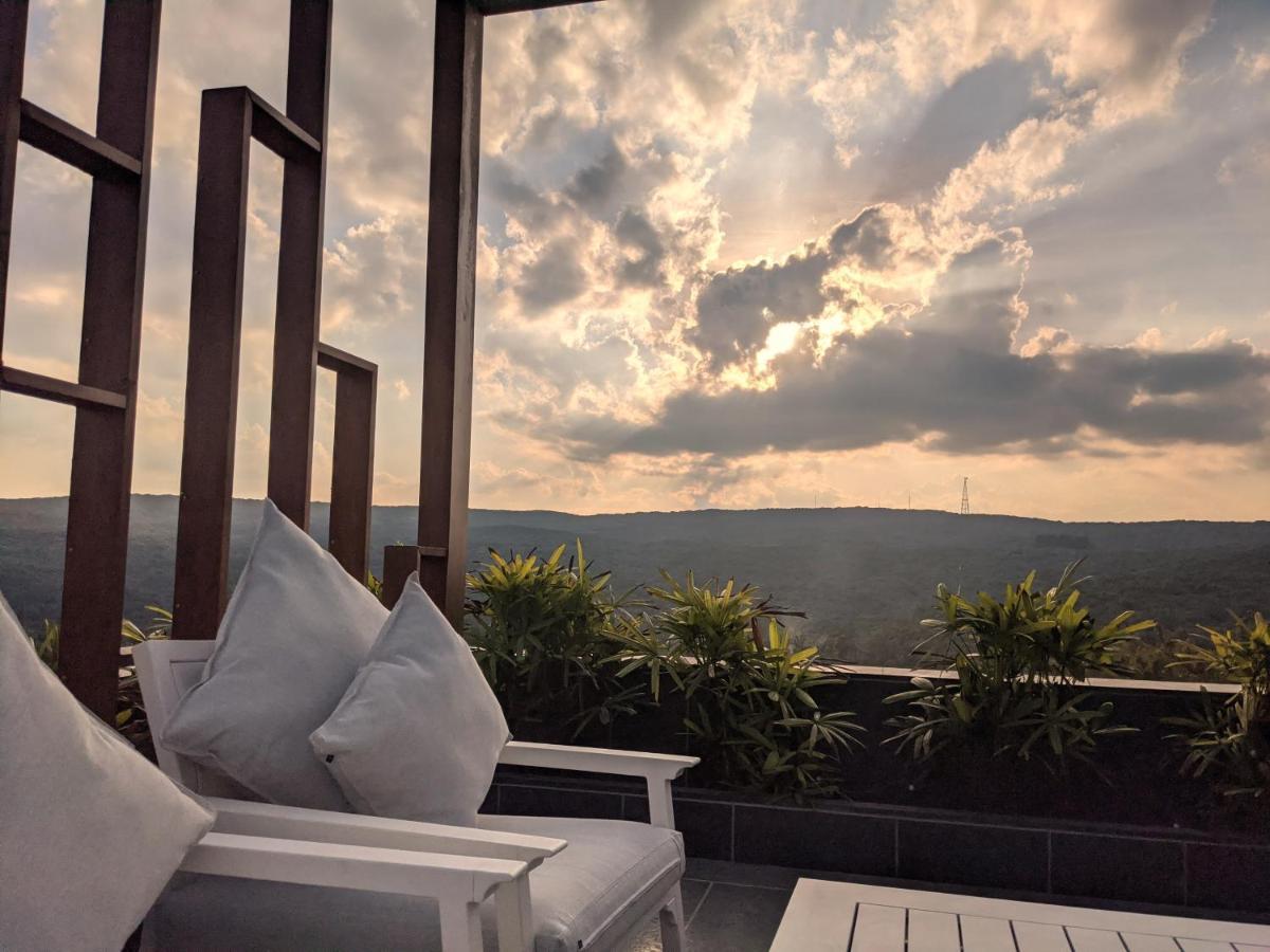 Leela Resort, The Exotic Boutique Hotel - Pure Veg Mahabaleshwar Exterior photo
