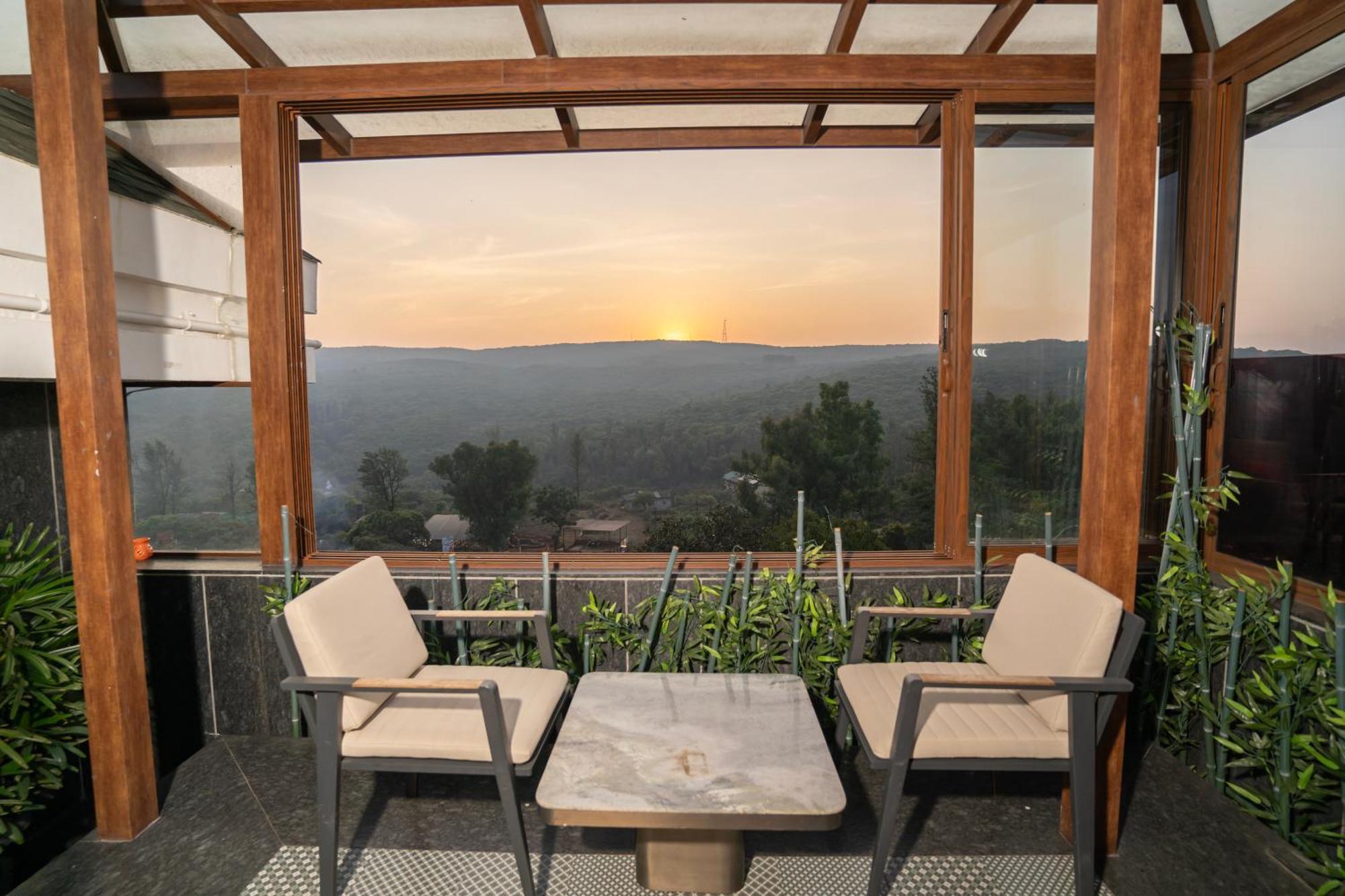Leela Resort, The Exotic Boutique Hotel - Pure Veg Mahabaleshwar Exterior photo